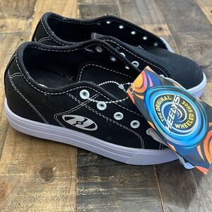 Heelys Canvas Low Top Black Roller Skate Shoes Sneakers HES10458 KIDS SIZE 2